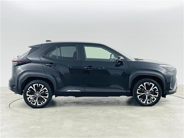 ヤリスクロス ハイブリッドＺ　アドベンチャー　プリクラッシュセーフティ　レーントレーシングアシスト　レーダークルーズコントロール　ブラインドスポットモニター　純正ナビゲーション　Ｂｌｕｅｔｏｏｔｈ　ＥＴＣ　バックカメラ　３６０度カメラ　ＨＤＭＩ（40枚目）