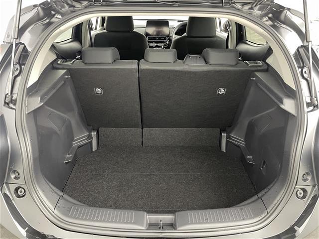 アクア Ｚ　トヨタセーフティセンス　プリクラッシュセーフティ　レーダークルーズコントロール　ブラインドスポットモニターパノラミックビューモニター　ヘッドアップディスプレイ　純正ディスプレイオーディオ　Ｂカメラ（10枚目）