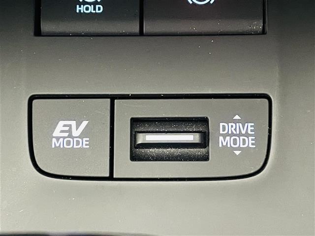 ハリアーハイブリッド Z レザーパッケージ ワンオーナー JBLプレミアムサウンド 純正12.3型ディスプレイオーディオ フルセグTV ビルトインETC2.0 ヘッドアップディスプレイ 全方位カメラ ブラインドスポットモニター エアシート(26枚目)