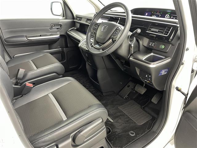 ステップワゴンスパーダ e:HEVスパーダ G・EX ホンダセンシング ホンダセンシング/アダプティブクルーズコントロール/純正10型ナビ/フルセグ/全周囲カメラ/両側パワースライドドア/ドライブレコーダー/ハーフレザーシート/シートヒーター/純正AW/LEDヘッドライト(17枚目)