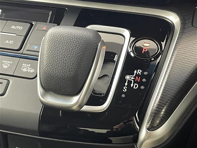 ステップワゴンスパーダ e:HEVスパーダ G・EX ホンダセンシング ホンダセンシング/アダプティブクルーズコントロール/純正10型ナビ/フルセグ/全周囲カメラ/両側パワースライドドア/ドライブレコーダー/ハーフレザーシート/シートヒーター/純正AW/LEDヘッドライト(29枚目)