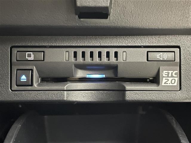 アルファード ２．５Ｓ　Ｃパッケージ　プリクラッシュセーフティ　レーントレーシングアシスト　レーンディパーチャーアラート　レーダークルーズコントロール　ブラインドスポットモニター　純正ナビゲーション　Ｂｌｕｅｔｏｏｔｈ　ＴＶ　バックカメラ（7枚目）