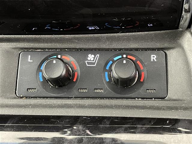 アルファード ２．５Ｓ　Ｃパッケージ　プリクラッシュセーフティ　レーントレーシングアシスト　レーンディパーチャーアラート　レーダークルーズコントロール　ブラインドスポットモニター　純正ナビゲーション　Ｂｌｕｅｔｏｏｔｈ　ＴＶ　バックカメラ（9枚目）