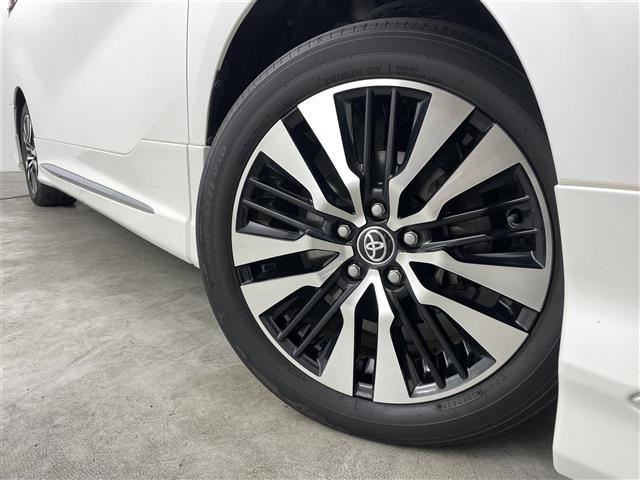 アルファード ２．５Ｓ　Ｃパッケージ　プリクラッシュセーフティ　レーントレーシングアシスト　レーンディパーチャーアラート　レーダークルーズコントロール　ブラインドスポットモニター　純正ナビゲーション　Ｂｌｕｅｔｏｏｔｈ　ＴＶ　バックカメラ（16枚目）