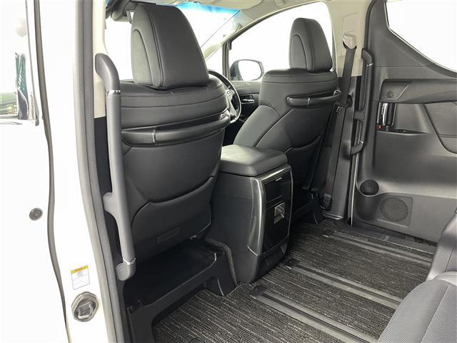 アルファード ２．５Ｓ　Ｃパッケージ　プリクラッシュセーフティ　レーントレーシングアシスト　レーンディパーチャーアラート　レーダークルーズコントロール　ブラインドスポットモニター　純正ナビゲーション　Ｂｌｕｅｔｏｏｔｈ　ＴＶ　バックカメラ（25枚目）