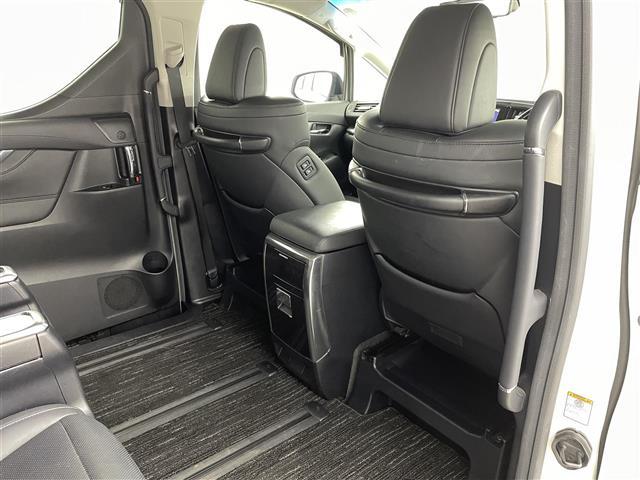 アルファード ２．５Ｓ　Ｃパッケージ　プリクラッシュセーフティ　レーントレーシングアシスト　レーンディパーチャーアラート　レーダークルーズコントロール　ブラインドスポットモニター　純正ナビゲーション　Ｂｌｕｅｔｏｏｔｈ　ＴＶ　バックカメラ（26枚目）