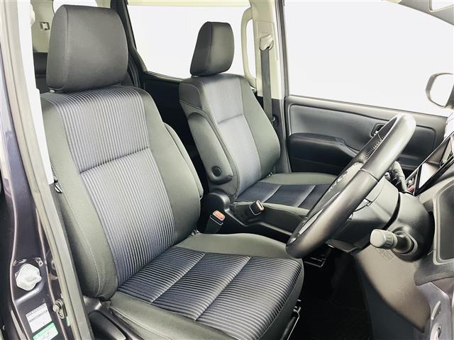 ノア Ｓｉ　フリップダウン　純正７インチＳＤナビ　型番；ＮＳＺＴ－Ｗ６４ＴフルセグＴＶ／ＢＴ／ＣＤ／ＤＶＤ　バックＣ　両側パワースライドドア　ウォークスルー　ＬＥＤオートライト　フォグ　純正ＡＷ　ドラレコ　ＥＴＣ（12枚目）