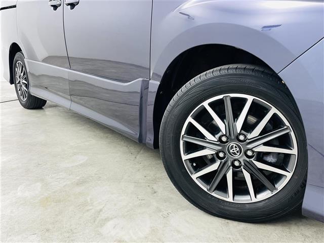 ノア Ｓｉ　フリップダウン　純正７インチＳＤナビ　型番；ＮＳＺＴ－Ｗ６４ＴフルセグＴＶ／ＢＴ／ＣＤ／ＤＶＤ　バックＣ　両側パワースライドドア　ウォークスルー　ＬＥＤオートライト　フォグ　純正ＡＷ　ドラレコ　ＥＴＣ（15枚目）