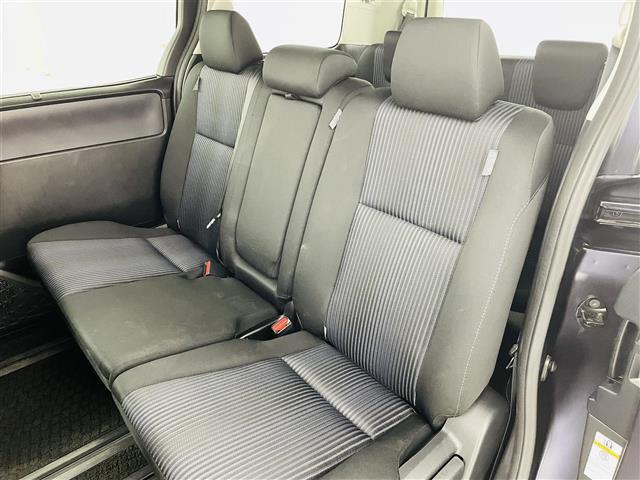 ノア Ｓｉ　フリップダウン　純正７インチＳＤナビ　型番；ＮＳＺＴ－Ｗ６４ＴフルセグＴＶ／ＢＴ／ＣＤ／ＤＶＤ　バックＣ　両側パワースライドドア　ウォークスルー　ＬＥＤオートライト　フォグ　純正ＡＷ　ドラレコ　ＥＴＣ（24枚目）