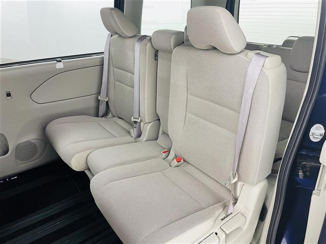 セレナ Ｘ　純正ＳＤ９インチナビ　純正フリップダウンモニター　フルセグＴＶ　ＣＤ／ＤＶＤ　Ｂｌｕ－ｒａｙ　アラウンドビューモニター　プロパイロット　両側パワースライドドア　デジタルインナーミラー　純正フロアマット（21枚目）