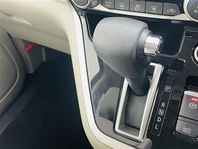 セレナ Ｘ　純正ＳＤ９インチナビ　純正フリップダウンモニター　フルセグＴＶ　ＣＤ／ＤＶＤ　Ｂｌｕ－ｒａｙ　アラウンドビューモニター　プロパイロット　両側パワースライドドア　デジタルインナーミラー　純正フロアマット（26枚目）