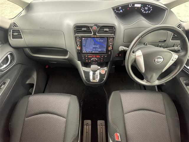 セレナ ハイウェイスター S-ハイブリッド Vセレクション 禁煙車 純正8インチナビ フリップダウンモニター ETC 両側パワースライドドア バックカメラ 15インチアルミホイール 純正フロアマット フルセグTV Bluetooth アイドリングストップ CD(2枚目)