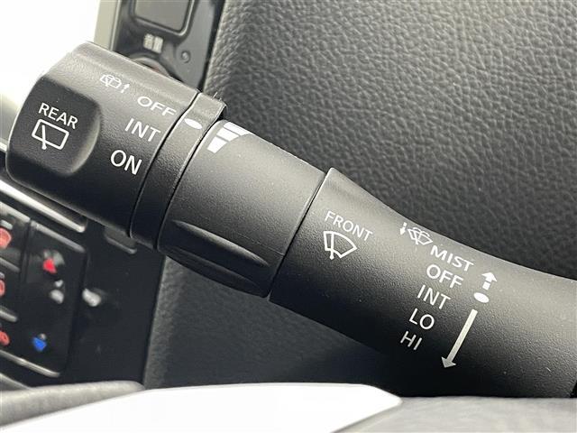 セレナ ハイウェイスター S-ハイブリッド Vセレクション 禁煙車 純正8インチナビ フリップダウンモニター ETC 両側パワースライドドア バックカメラ 15インチアルミホイール 純正フロアマット フルセグTV Bluetooth アイドリングストップ CD(7枚目)