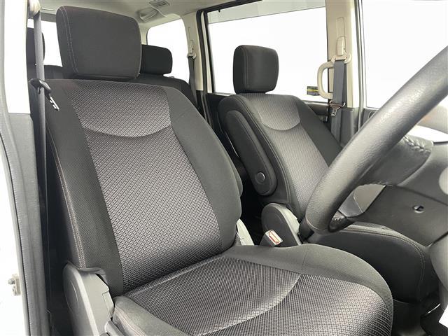 セレナ ハイウェイスター S-ハイブリッド Vセレクション 禁煙車 純正8インチナビ フリップダウンモニター ETC 両側パワースライドドア バックカメラ 15インチアルミホイール 純正フロアマット フルセグTV Bluetooth アイドリングストップ CD(10枚目)