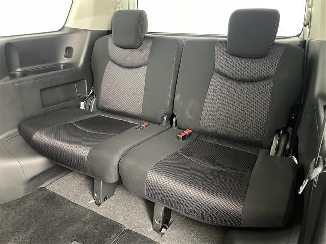 セレナ ハイウェイスター S-ハイブリッド Vセレクション 禁煙車 純正8インチナビ フリップダウンモニター ETC 両側パワースライドドア バックカメラ 15インチアルミホイール 純正フロアマット フルセグTV Bluetooth アイドリングストップ CD(23枚目)