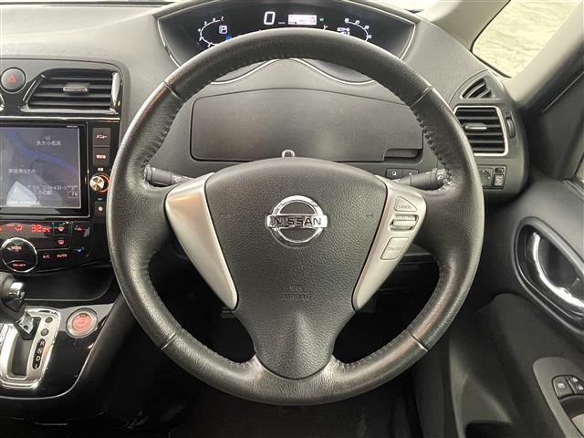 セレナ ハイウェイスター S-ハイブリッド Vセレクション 禁煙車 純正8インチナビ フリップダウンモニター ETC 両側パワースライドドア バックカメラ 15インチアルミホイール 純正フロアマット フルセグTV Bluetooth アイドリングストップ CD(25枚目)