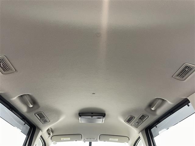 セレナ ハイウェイスター S-ハイブリッド Vセレクション 禁煙車 純正8インチナビ フリップダウンモニター ETC 両側パワースライドドア バックカメラ 15インチアルミホイール 純正フロアマット フルセグTV Bluetooth アイドリングストップ CD(36枚目)