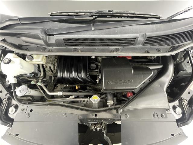 セレナ ハイウェイスター S-ハイブリッド Vセレクション 禁煙車 純正8インチナビ フリップダウンモニター ETC 両側パワースライドドア バックカメラ 15インチアルミホイール 純正フロアマット フルセグTV Bluetooth アイドリングストップ CD(41枚目)