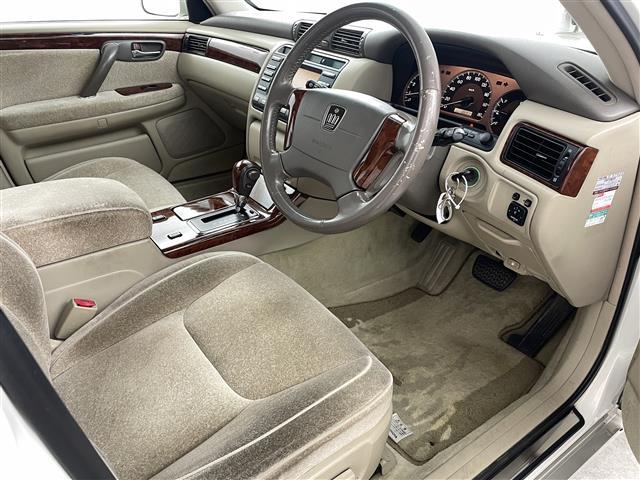 クラウン ロイヤルエクストラリミテッド 純正DVDナビ ETC CD FM,AM カセット 前後ドライブレコーダー パワーシート HIDヘッドライト フォグランプ オートライト 純正ホイール 純性フロアマット 純正ドアバイザー ミラーヒータ(18枚目)