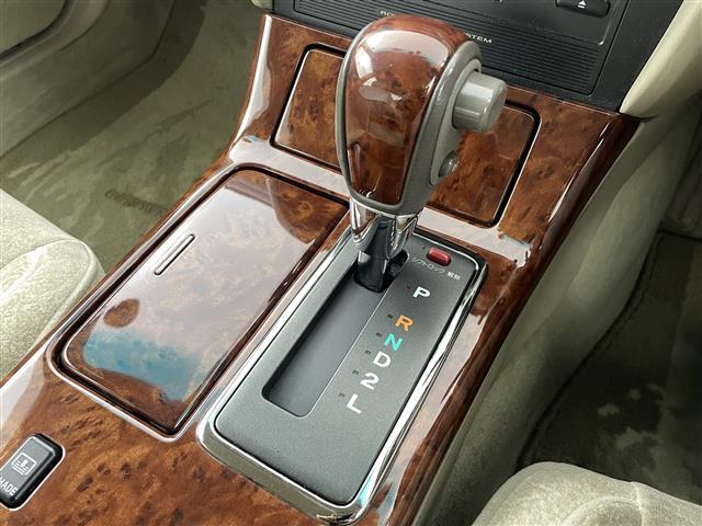 クラウン ロイヤルエクストラリミテッド 純正DVDナビ ETC CD FM,AM カセット 前後ドライブレコーダー パワーシート HIDヘッドライト フォグランプ オートライト 純正ホイール 純性フロアマット 純正ドアバイザー ミラーヒータ(28枚目)