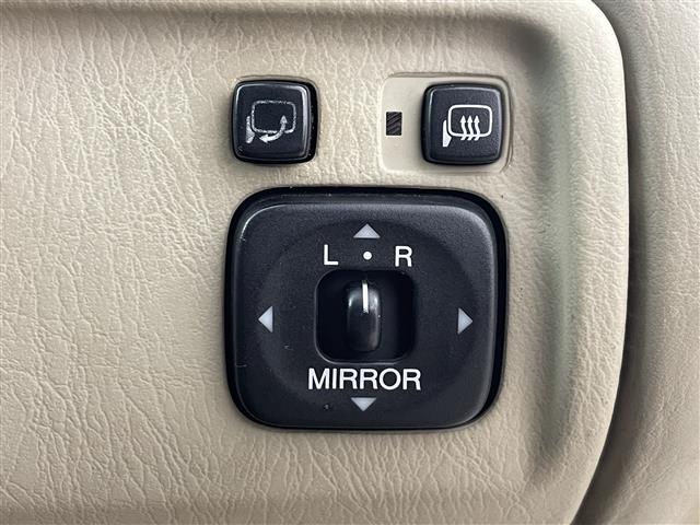 クラウン ロイヤルエクストラリミテッド 純正DVDナビ ETC CD FM,AM カセット 前後ドライブレコーダー パワーシート HIDヘッドライト フォグランプ オートライト 純正ホイール 純性フロアマット 純正ドアバイザー ミラーヒータ(30枚目)