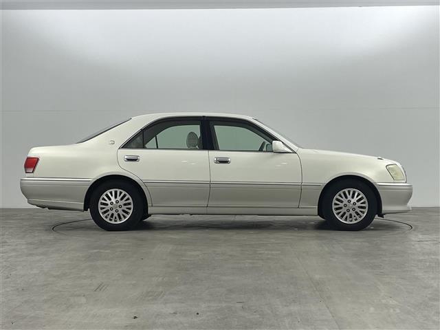 クラウン ロイヤルエクストラリミテッド 純正DVDナビ ETC CD FM,AM カセット 前後ドライブレコーダー パワーシート HIDヘッドライト フォグランプ オートライト 純正ホイール 純性フロアマット 純正ドアバイザー ミラーヒータ(39枚目)