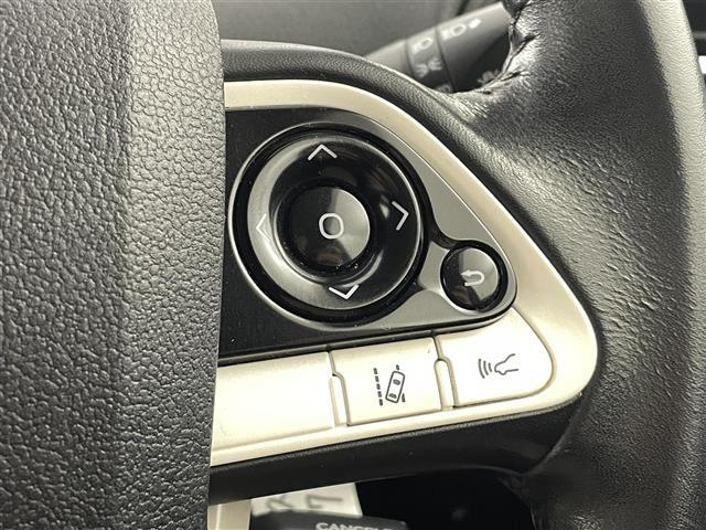 プリウス Ｓ　衝突軽減ブレーキ　車線逸脱警報装置　レーダークルーズコントロール　オートハイビーム　純正ナビ　Ｂｌｕｅｔｏｏｔｈ　ＴＶ　バックカメラ　ＥＴＣ　前後ドライブレコーダー　プッシュスタート　スペアキー（31枚目）