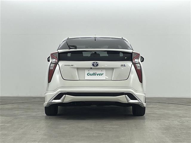 プリウス Ｓ　衝突軽減ブレーキ　車線逸脱警報装置　レーダークルーズコントロール　オートハイビーム　純正ナビ　Ｂｌｕｅｔｏｏｔｈ　ＴＶ　バックカメラ　ＥＴＣ　前後ドライブレコーダー　プッシュスタート　スペアキー（38枚目）