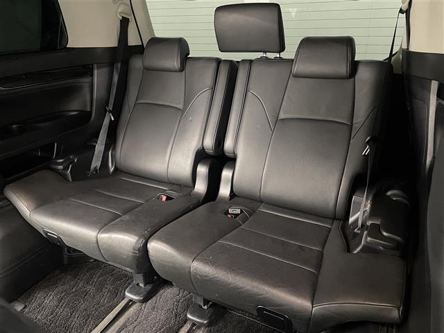 ヴェルファイアハイブリッド ＺＲ　Ｇエディション　４ＷＤ　プリクラッシュセーフテ　社外ナビ　Ｂｌｕｅｔｏｏｔｈ　ＴＶ　クルーズコントロール　電子パーキング　オートホールド　フリップダウンモニター　ＥＴＣ　シートヒーター　ステアリングヒーター（22枚目）