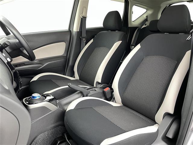 ノート e-パワー X 純正7インチナビ 全方位カメラ フルセグTV 衝突軽減ブレーキ インテリジェントルームミラー ドライブレコーダー スマートキー オートマチックハイビーム コーナーセンサー 14インチアルミホイール(19枚目)