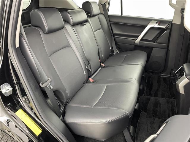 ランドクルーザープラド TX Lパッケージ マットブラックエディション 4WD 純正SDナビ サンルーフ ワンオーナー トヨタセーフティセンス フルセグTV デジタルインナーミラー レーダークルーズコントロール シートヒーター エアシート バックカメラ LEDヘッドライト(11枚目)