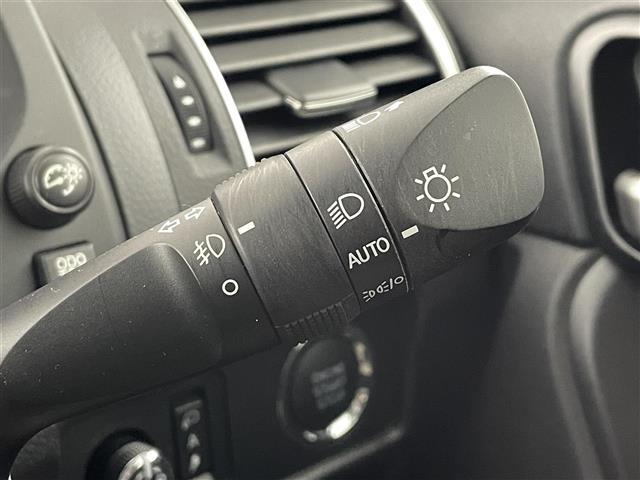 ランドクルーザープラド TX Lパッケージ マットブラックエディション 4WD 純正SDナビ サンルーフ ワンオーナー トヨタセーフティセンス フルセグTV デジタルインナーミラー レーダークルーズコントロール シートヒーター エアシート バックカメラ LEDヘッドライト(26枚目)