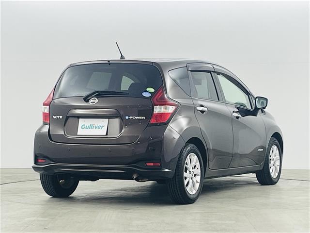 ノート ｅ－パワー　Ｘ　須阿泉逸脱警報装置　純正ナビゲーション　バックカメラ　前方ドライブレコーダー　Ｂｌｕｅｔｏｏｔｈ　ＴＶ　スペアキー　スマートキー　コーナーセンサー　ＬＥＤライト　プッシュスタート　ＴＶ　ＣＤ　ＤＶＤ（17枚目）