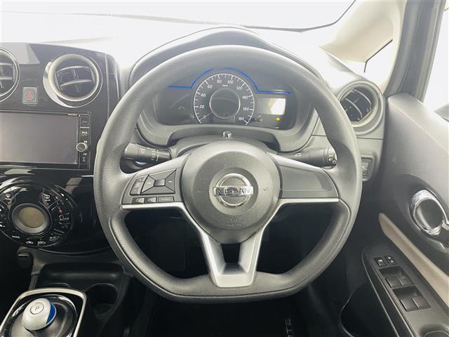 ノート ｅ－パワー　Ｘ　須阿泉逸脱警報装置　純正ナビゲーション　バックカメラ　前方ドライブレコーダー　Ｂｌｕｅｔｏｏｔｈ　ＴＶ　スペアキー　スマートキー　コーナーセンサー　ＬＥＤライト　プッシュスタート　ＴＶ　ＣＤ　ＤＶＤ（22枚目）