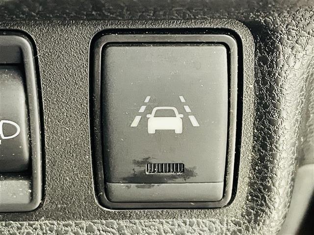 ノート ｅ－パワー　Ｘ　須阿泉逸脱警報装置　純正ナビゲーション　バックカメラ　前方ドライブレコーダー　Ｂｌｕｅｔｏｏｔｈ　ＴＶ　スペアキー　スマートキー　コーナーセンサー　ＬＥＤライト　プッシュスタート　ＴＶ　ＣＤ　ＤＶＤ（29枚目）