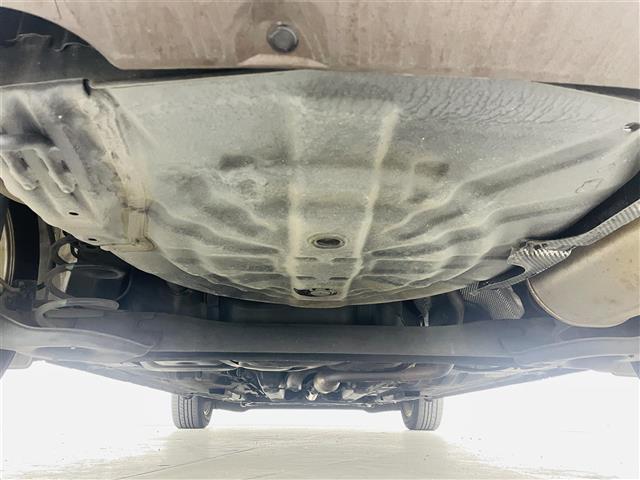 ノート ｅ－パワー　Ｘ　須阿泉逸脱警報装置　純正ナビゲーション　バックカメラ　前方ドライブレコーダー　Ｂｌｕｅｔｏｏｔｈ　ＴＶ　スペアキー　スマートキー　コーナーセンサー　ＬＥＤライト　プッシュスタート　ＴＶ　ＣＤ　ＤＶＤ（42枚目）