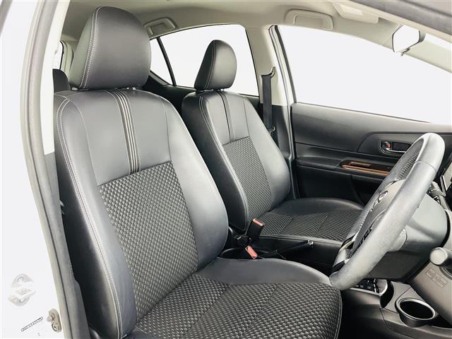 アクア クロスオーバー　トヨタセーフティセンス　レーンキープアシストオートハイビームプリクラッシュセーフティ純正ナビゲーション　Ｂｌｕｅｔｏｏｔｈ　バックカメラ　ＥＴＣ　ＴＶ前方ドライブレコーダー　プッシュスタート　ＣＤ（7枚目）