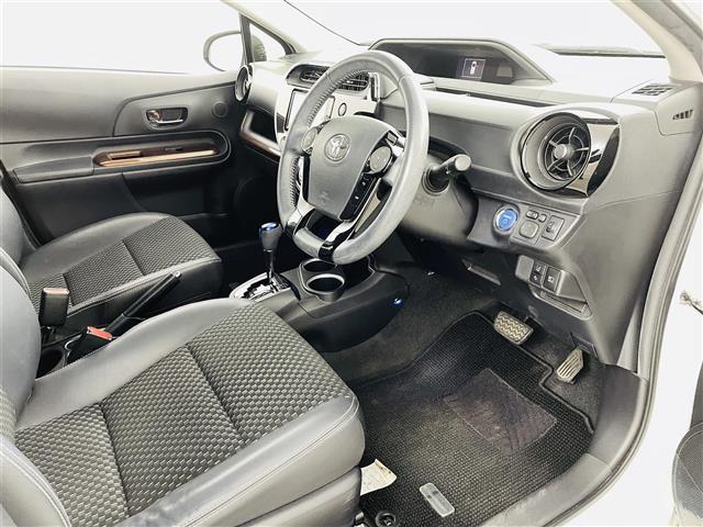 アクア クロスオーバー　トヨタセーフティセンス　レーンキープアシストオートハイビームプリクラッシュセーフティ純正ナビゲーション　Ｂｌｕｅｔｏｏｔｈ　バックカメラ　ＥＴＣ　ＴＶ前方ドライブレコーダー　プッシュスタート　ＣＤ（15枚目）