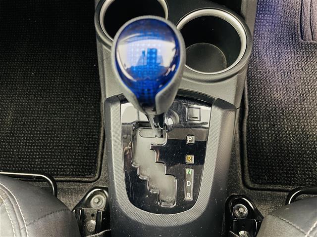 アクア クロスオーバー　トヨタセーフティセンス　レーンキープアシストオートハイビームプリクラッシュセーフティ純正ナビゲーション　Ｂｌｕｅｔｏｏｔｈ　バックカメラ　ＥＴＣ　ＴＶ前方ドライブレコーダー　プッシュスタート　ＣＤ（21枚目）