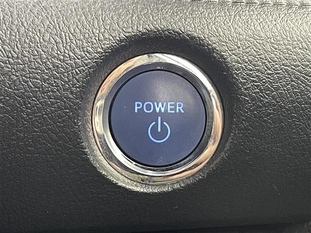 シエンタ ハイブリッドG クエロ トヨタセーフティセンス 衝突軽減ブレーキ 車線逸脱警報装置 オートハイビーム 純正9インチナビゲーション TV BT ETC 前後ドライブレコーダー シートヒーター クルーズコントロール 両側Pドア(9枚目)