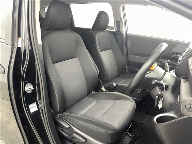 シエンタ ハイブリッドG トヨタセーフティ 衝突軽減ブレーキ 車線逸脱警報装置 オートハイビーム ふらつき警報 純正ナビゲーションBluetooth TV バックカメラ ETC 前方ドライブレコーダー 両側パワースライドドア(10枚目)