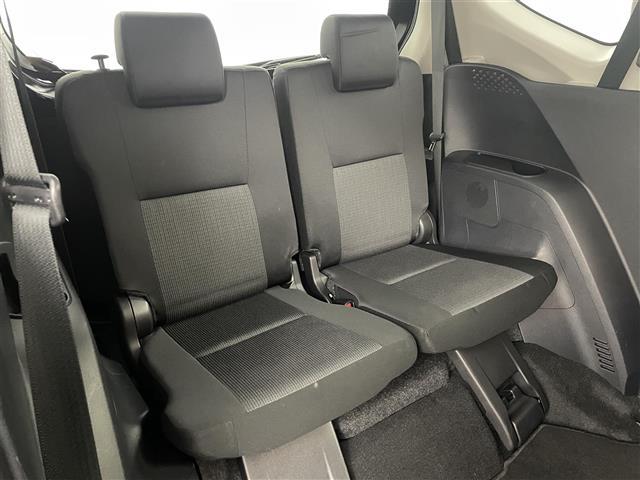 シエンタ ハイブリッドG トヨタセーフティ 衝突軽減ブレーキ 車線逸脱警報装置 オートハイビーム ふらつき警報 純正ナビゲーションBluetooth TV バックカメラ ETC 前方ドライブレコーダー 両側パワースライドドア(12枚目)