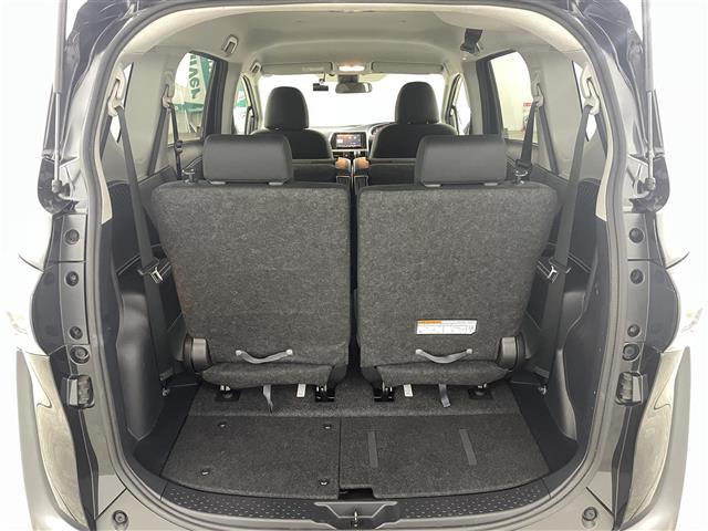 シエンタ ハイブリッドG トヨタセーフティ 衝突軽減ブレーキ 車線逸脱警報装置 オートハイビーム ふらつき警報 純正ナビゲーションBluetooth TV バックカメラ ETC 前方ドライブレコーダー 両側パワースライドドア(13枚目)