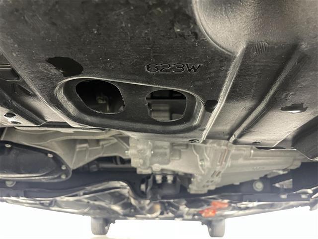 シエンタ ハイブリッドG トヨタセーフティ 衝突軽減ブレーキ 車線逸脱警報装置 オートハイビーム ふらつき警報 純正ナビゲーションBluetooth TV バックカメラ ETC 前方ドライブレコーダー 両側パワースライドドア(42枚目)