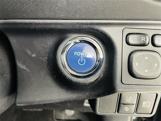 アクア Ｓスタイルブラック　トヨタセーフティーセンス　純正７インチメモリーナビ　バックカメラ　純正前方ドライブレコーダー　ビルトインＥＴＣ　フルセグＴＶ　ＣＤ／ＤＶＤ　ＦＭ／ＡＭ　前席シートヒーター　純正フロアマット（8枚目）