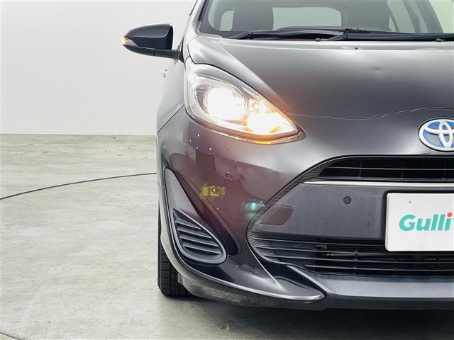 アクア Ｓスタイルブラック　トヨタセーフティーセンス　純正７インチメモリーナビ　バックカメラ　純正前方ドライブレコーダー　ビルトインＥＴＣ　フルセグＴＶ　ＣＤ／ＤＶＤ　ＦＭ／ＡＭ　前席シートヒーター　純正フロアマット（12枚目）