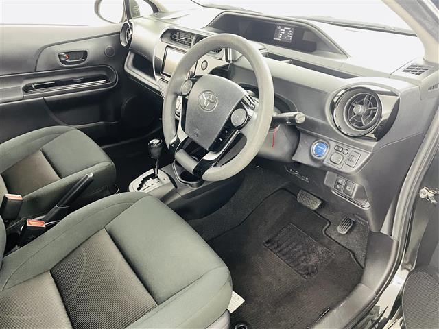 アクア Ｓスタイルブラック　トヨタセーフティーセンス　純正７インチメモリーナビ　バックカメラ　純正前方ドライブレコーダー　ビルトインＥＴＣ　フルセグＴＶ　ＣＤ／ＤＶＤ　ＦＭ／ＡＭ　前席シートヒーター　純正フロアマット（17枚目）