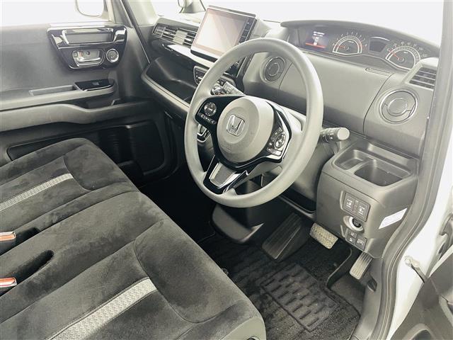 Ｎ－ＢＯＸカスタム Ｌ　ホンダセンシング　衝突軽減ブレーキ　路外逸脱抑制　レーンキープアシスト　先行車発進お知らせ機能　標識認識機能　コーナーセンサー　純正ナビゲーション　ＢＴ　ＴＶ　ＥＴＣ　前後ドライブレコーダー　両Ｐドア（17枚目）