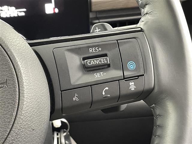 セレナ ハイウェイスターＶ　純正９インチディスプレイオーディオ　全方位カメラ　バックカメラ　プロパイロット　ブラインドスポットモニター　デジタルインナーミラー　両側電動スライドドア　純正前後ドライブレコーダー　ＬＥＤヘッドライト（7枚目）