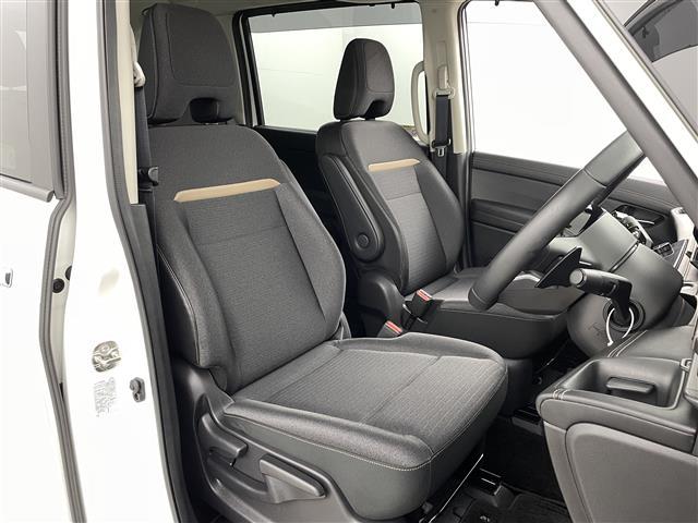 セレナ ハイウェイスターＶ　純正９インチディスプレイオーディオ　全方位カメラ　バックカメラ　プロパイロット　ブラインドスポットモニター　デジタルインナーミラー　両側電動スライドドア　純正前後ドライブレコーダー　ＬＥＤヘッドライト（11枚目）